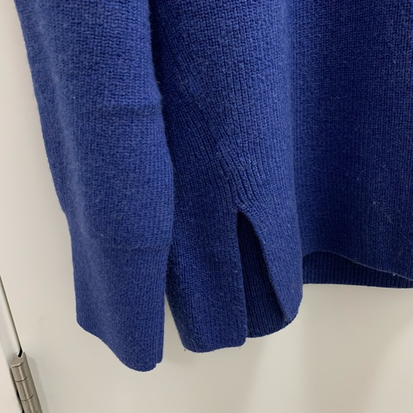 Lululemon women’s merino wool and cotton blended sweater - Picture 4 of 8